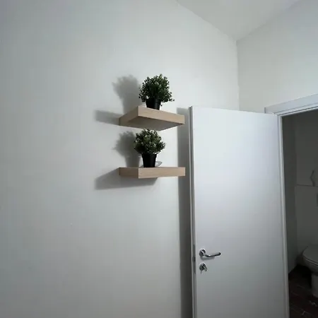 Scalinata Del Teatro Rossetti Confort Parcheggio * Trieste