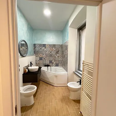 Scalinata Del Teatro Rossetti Confort Parcheggio * Triest