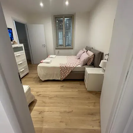 Apartment Scalinata Del Teatro Rossetti Confort Parcheggio *