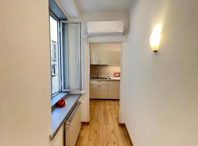 Scalinata Del Teatro Rossetti Confort Parcheggio In Viale Xx Settembre Trieste