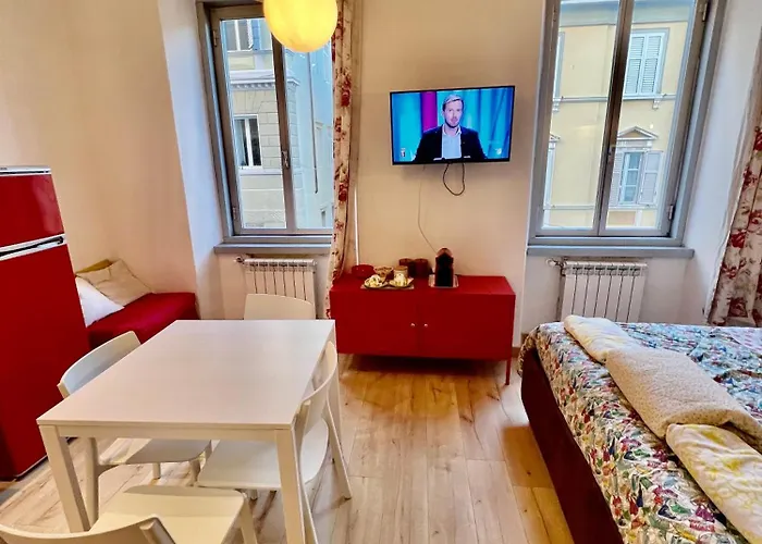 Scalinata Del Teatro Rossetti Confort Parcheggio In Viale Xx Settembre * Trieste